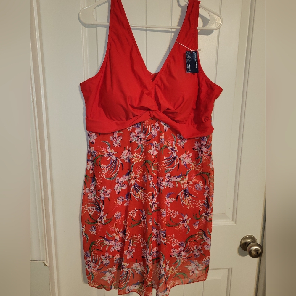Summer Mae Plus Floral Swimsuit NWT 5X ❤️